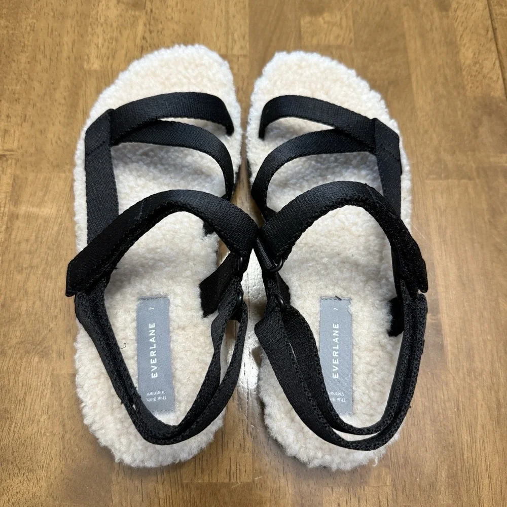 NIB Everlane Teddy sport sandal women's 7 faux fur lined black strappy cozy warm